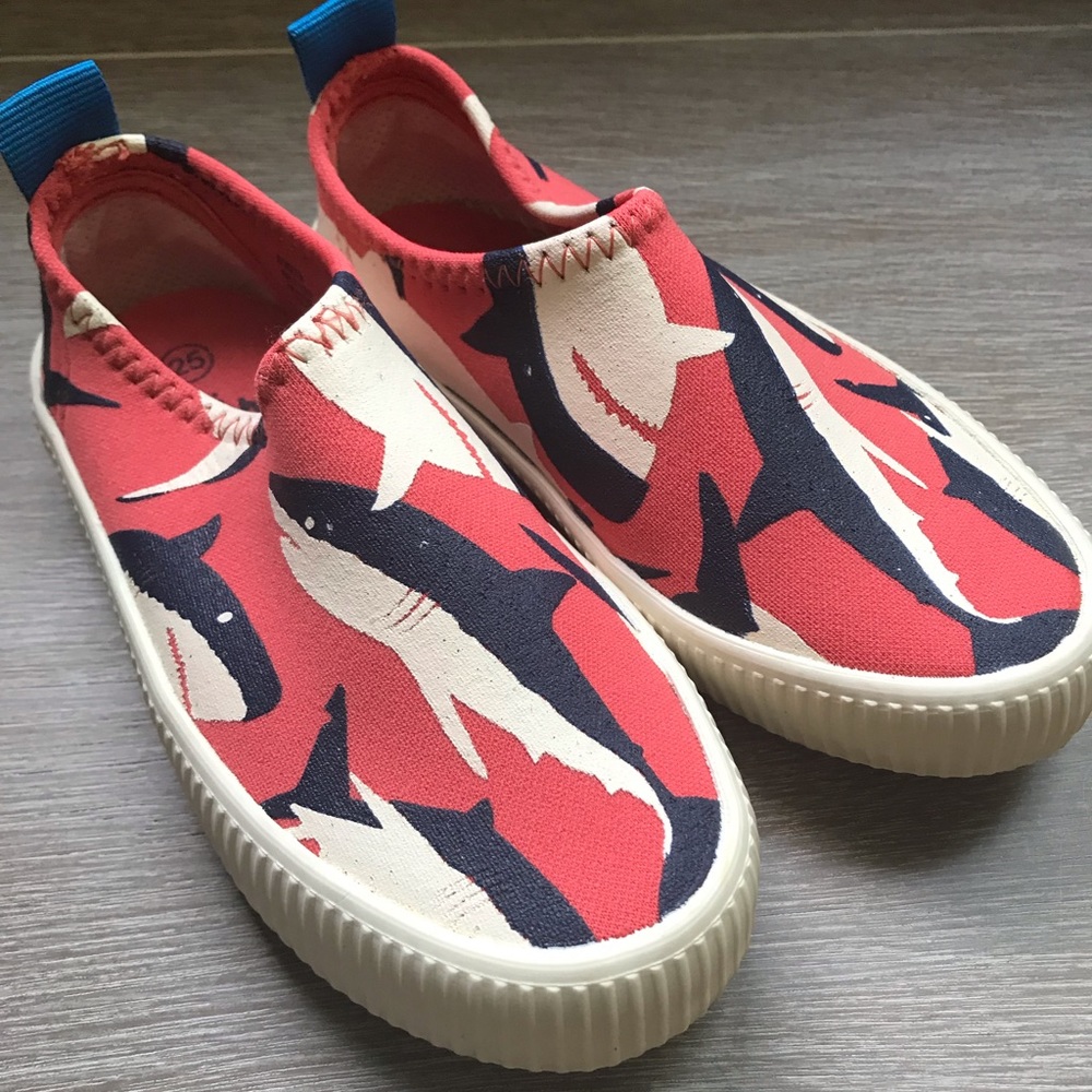 Mini Boden water shoes